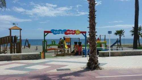 Apartamentos Poniente - Mares 托雷德尔马尔 外观 照片