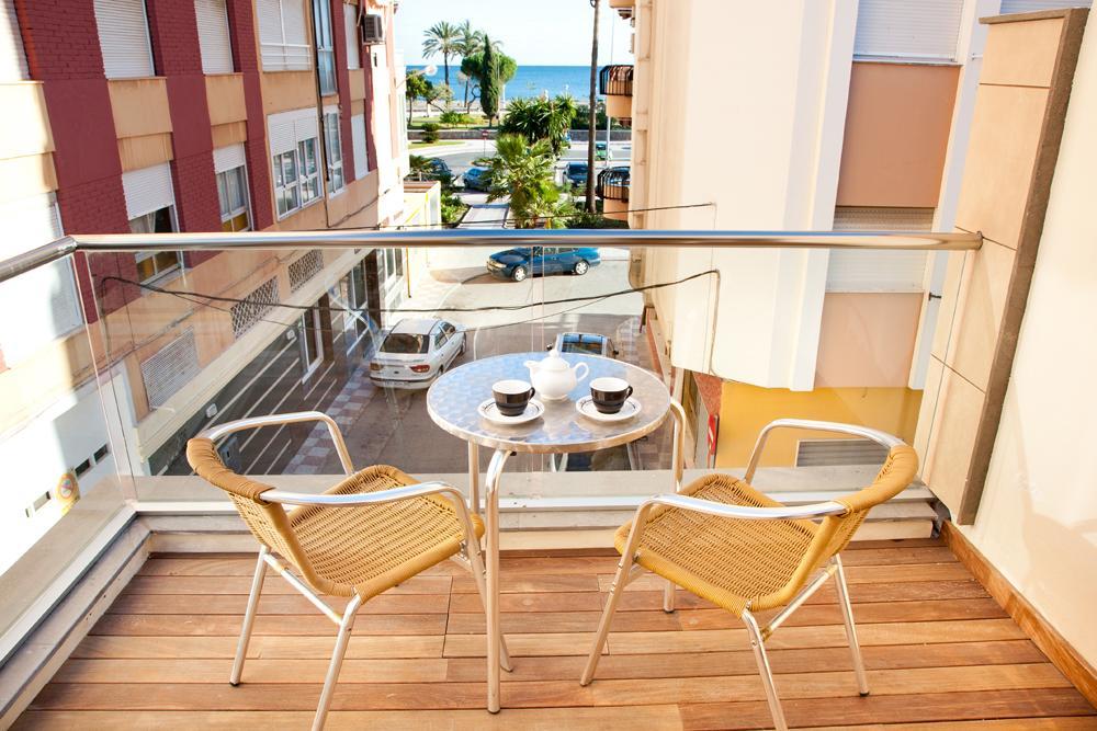 Apartamentos Poniente - Mares 托雷德尔马尔 外观 照片